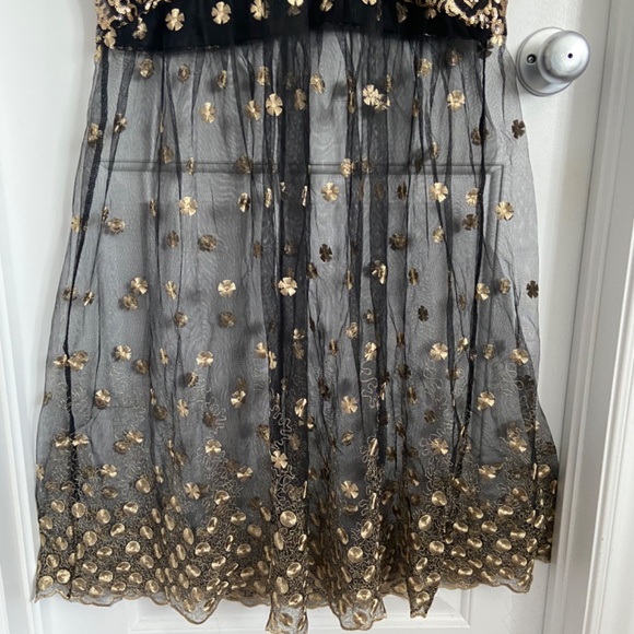 New Sequin party dress - Picture 4 of 10